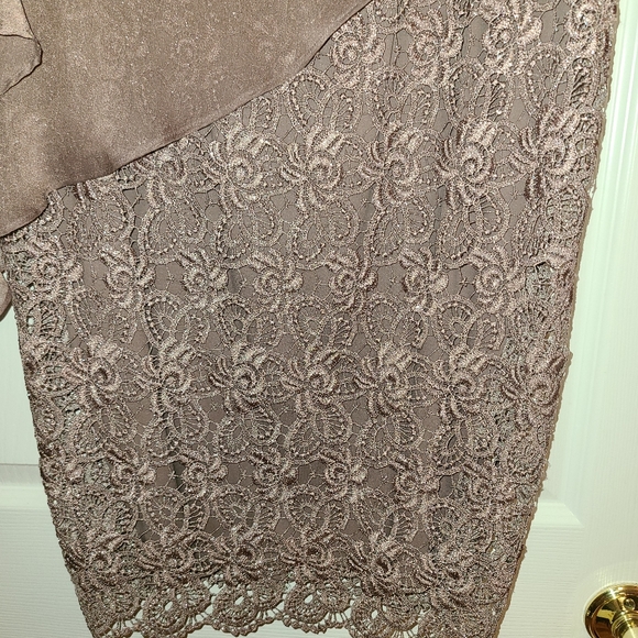 Ignite Evenings Lace Dress - Picture 3 of 5